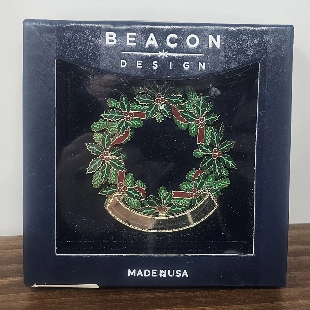Beacon Design Metal Engravable Chrismas Wreath Ornament NIB